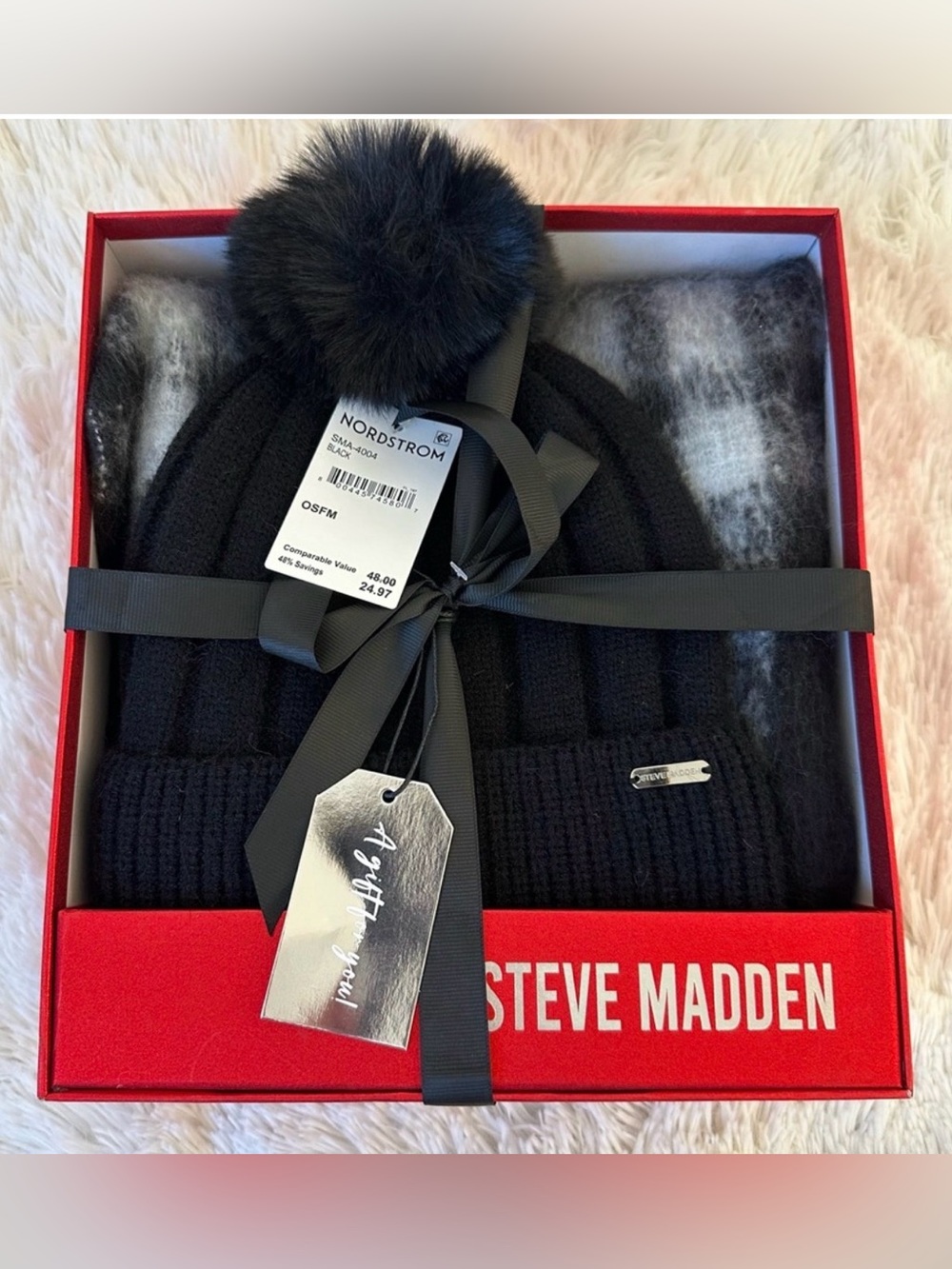 STEVE MADDEN Black Beanie Pom Pom Hat Plaid Scarf Winter Christmas Gift Set NWT